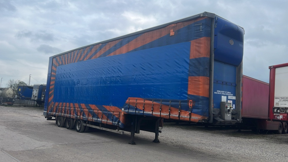 CARTWRIGHT CURTAINSIDE - DOUBLEDECK - STEPFRAME - Semirremolque lona: foto 1 CARTWRIGHT CURTAINSIDE - DOUBLEDECK - STEPFRAME - Semirremolque lona: foto 1