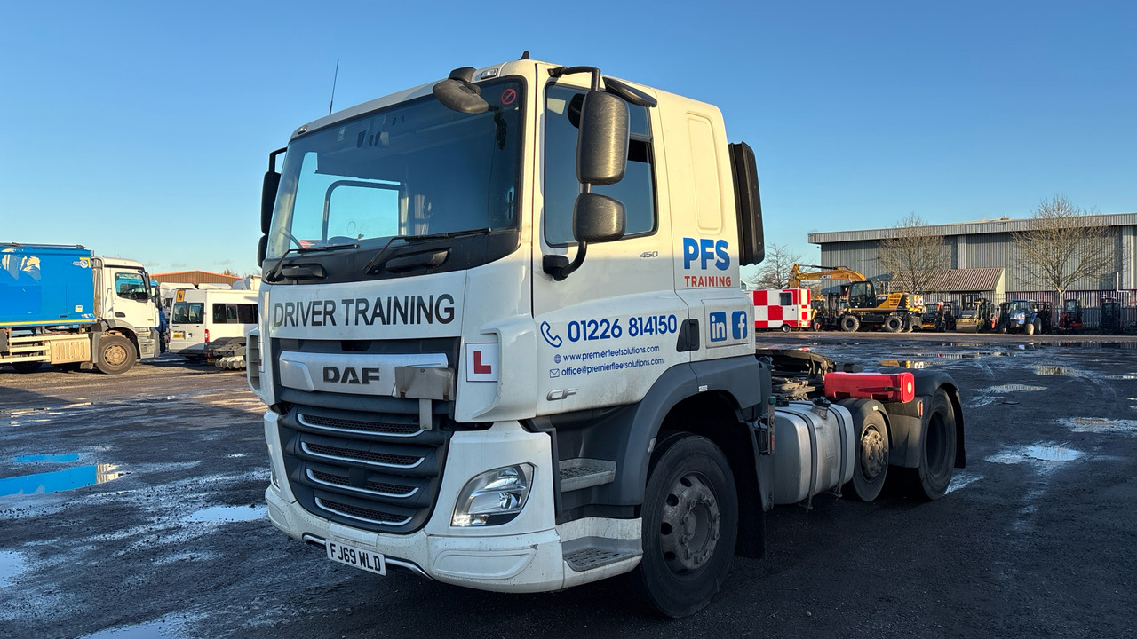 DAF CF 450 - Cabeza tractora: foto 2 DAF CF 450 - Cabeza tractora: foto 2