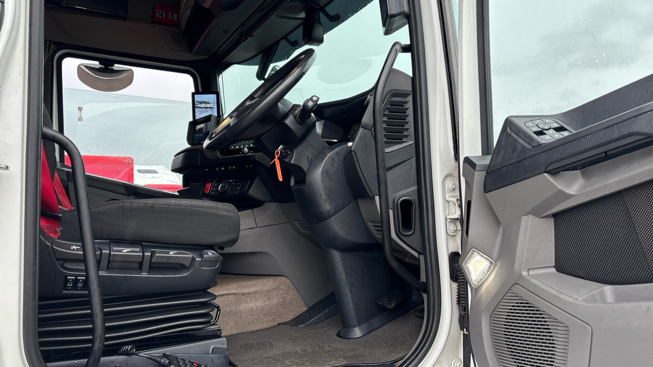 DAF XF 530 - Cabeza tractora: foto 5 DAF XF 530 - Cabeza tractora: foto 5