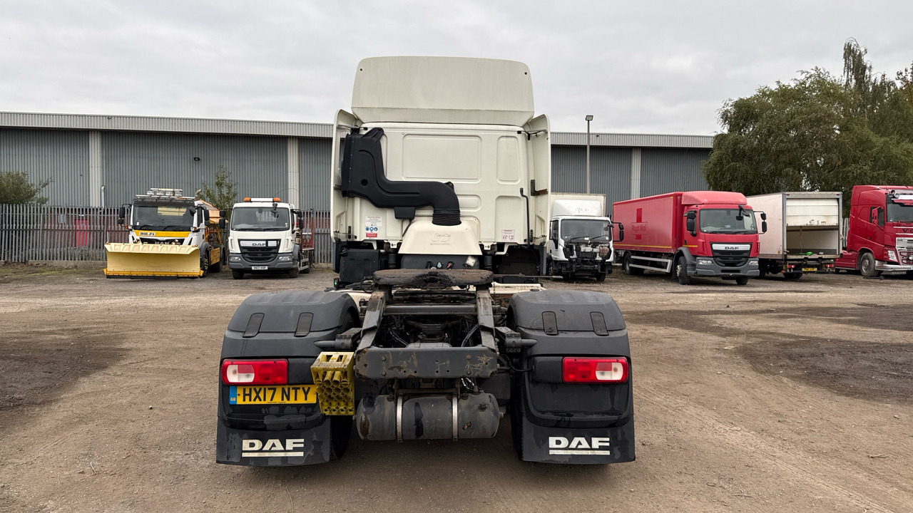 Cabeza tractora Daf CF 460: foto 10