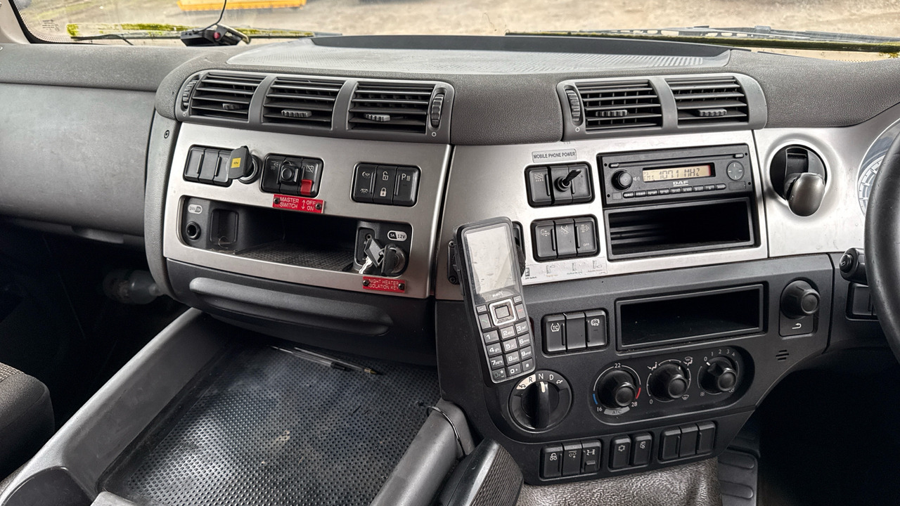 Cabeza tractora Daf CF 460: foto 7