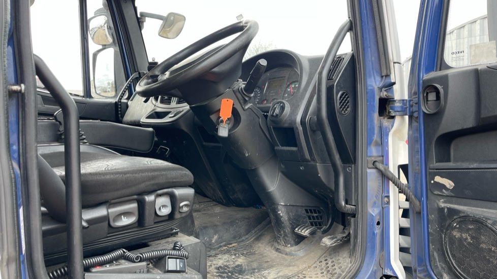 IVECO EUROCARGO 120E EURO 6 - Cabeza tractora: foto 5 IVECO EUROCARGO 120E EURO 6 - Cabeza tractora: foto 5