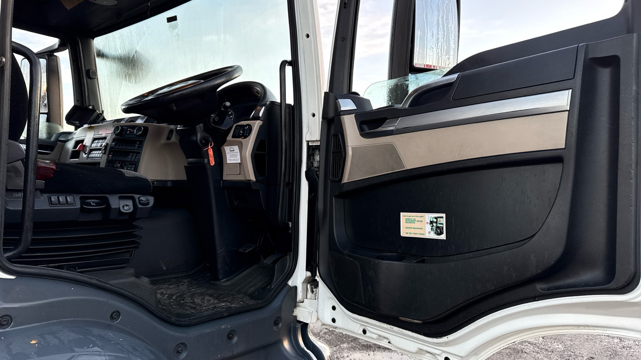 MAN TGS 24.420 - Cabeza tractora: foto 5 MAN TGS 24.420 - Cabeza tractora: foto 5