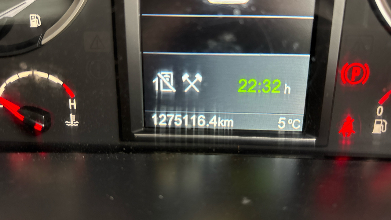 Cabeza tractora SCANIA R 520 V8: foto 14