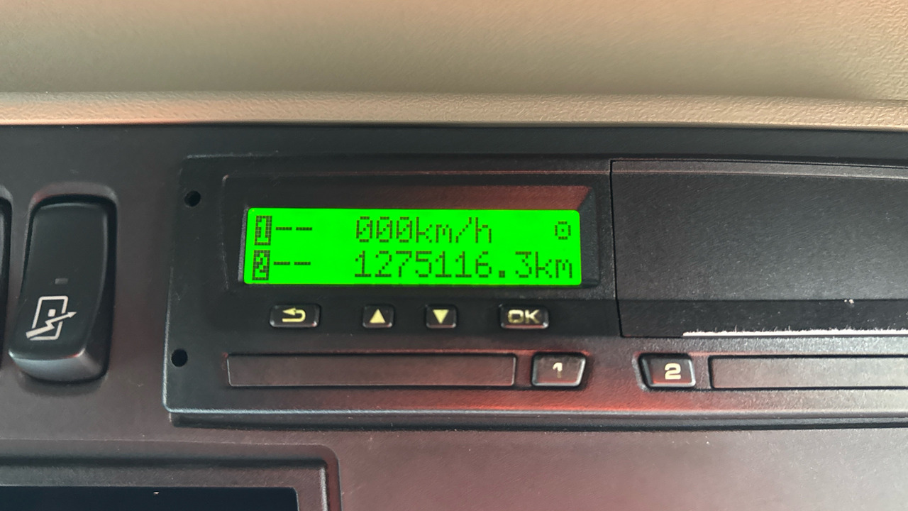 Cabeza tractora SCANIA R 520 V8: foto 9