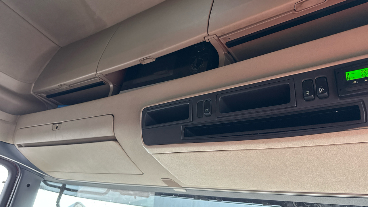 Cabeza tractora SCANIA R 520 V8: foto 16