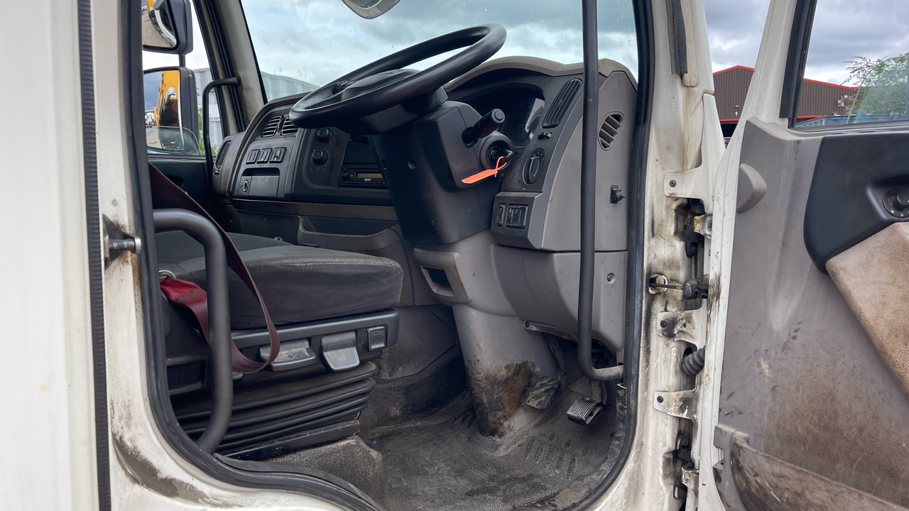DAF LF 150 - Camión volquete: foto 5 DAF LF 150 - Camión volquete: foto 5