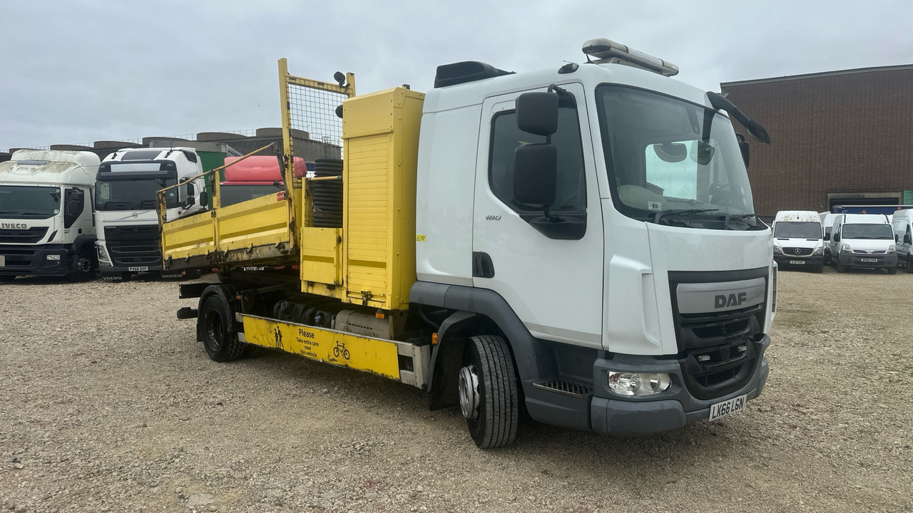 DAF LF 180 - Camión caja abierta: foto 1 DAF LF 180 - Camión caja abierta: foto 1