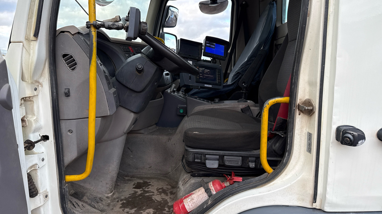 DAF LF 220 - Barredora vial: foto 5 DAF LF 220 - Barredora vial: foto 5