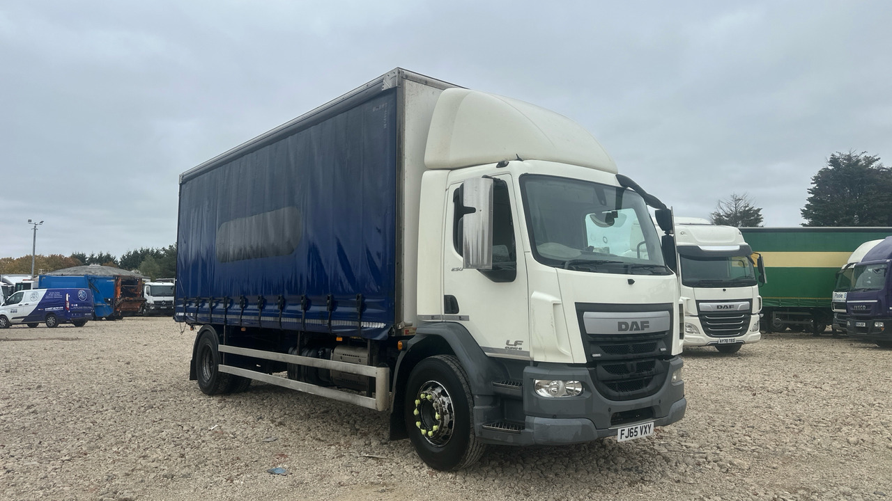 DAF LF 250 - Camión lona: foto 1 DAF LF 250 - Camión lona: foto 1