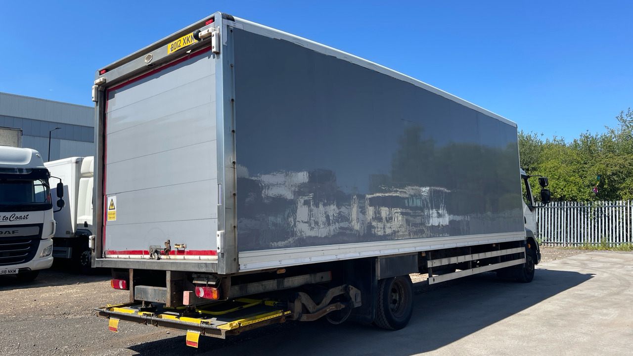 DAF LF 55.180 - Camión caja cerrada: foto 4 DAF LF 55.180 - Camión caja cerrada: foto 4