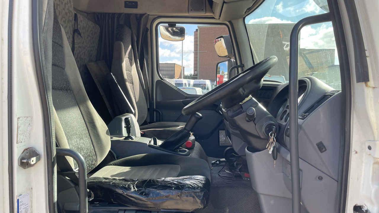 DAF LF 55.220 - Camión caja abierta: foto 5 DAF LF 55.220 - Camión caja abierta: foto 5