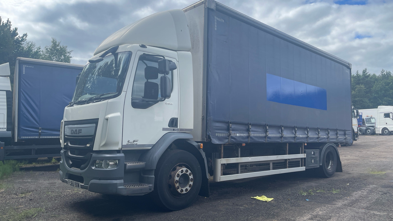 Daf LF 250 - Camión lona: foto 2 Daf LF 250 - Camión lona: foto 2