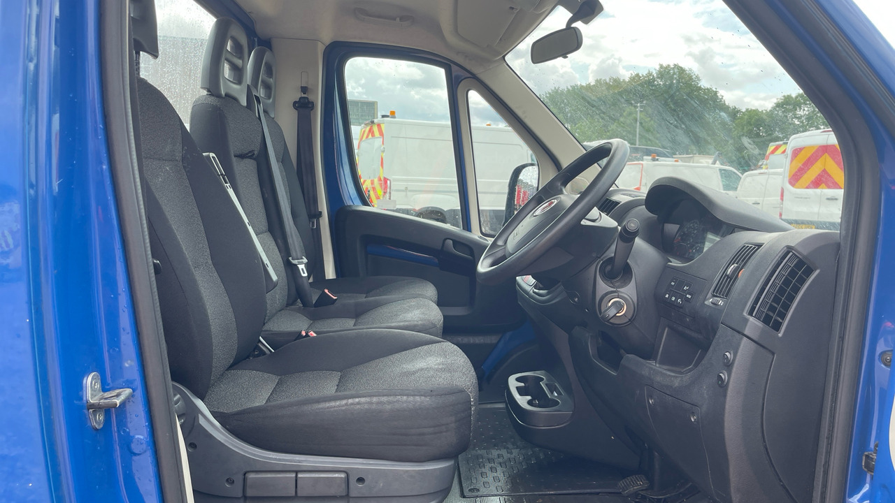 FIAT DUCATO 35 2.3 MULTIJET 160PS - Grua de remolque autos: foto 3 FIAT DUCATO 35 2.3 MULTIJET 160PS - Grua de remolque autos: foto 3
