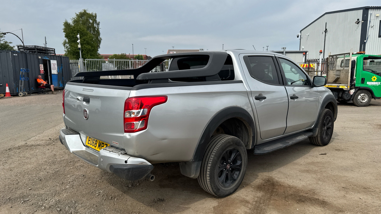 FIAT FULLBACK 2.4 180HP CROSS - Pick-up, Furgoneta combi: foto 4 FIAT FULLBACK 2.4 180HP CROSS - Pick-up, Furgoneta combi: foto 4
