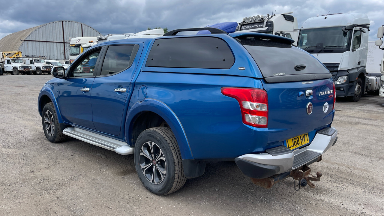 FIAT FULLBACK 2.4 180HP LX - Pick-up, Furgoneta combi: foto 3 FIAT FULLBACK 2.4 180HP LX - Pick-up, Furgoneta combi: foto 3