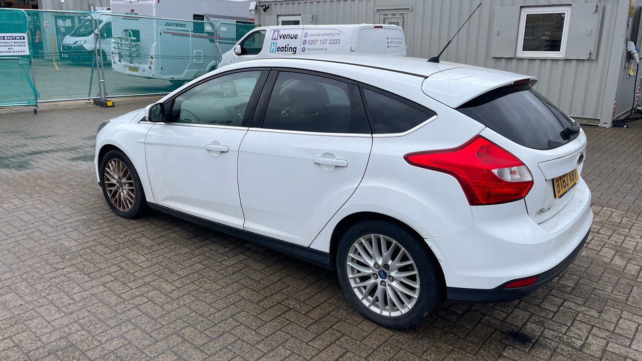 FORD FOCUS 1.0 ECO BOOST - Hatchback: foto 3 FORD FOCUS 1.0 ECO BOOST - Hatchback: foto 3