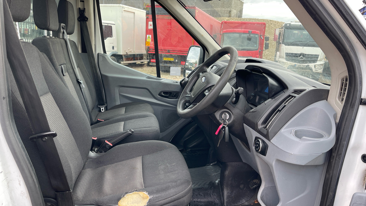FORD TRANSIT 350 2.0 TDCI 130PS - Furgoneta caja abierta: foto 5 FORD TRANSIT 350 2.0 TDCI 130PS - Furgoneta caja abierta: foto 5