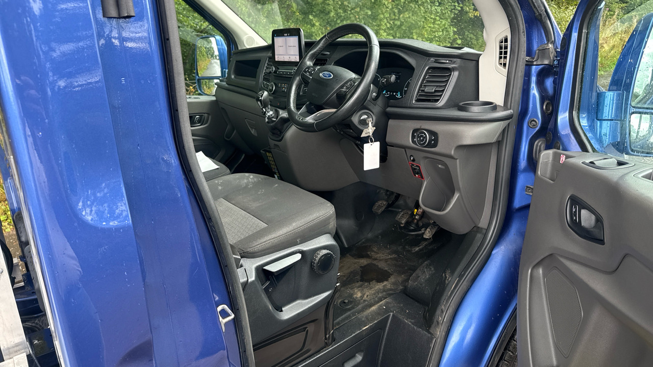 FORD TRANSIT 350 LEADER 2.0 ECOBLUE 130PS - Grua de remolque autos: foto 5 FORD TRANSIT 350 LEADER 2.0 ECOBLUE 130PS - Grua de remolque autos: foto 5