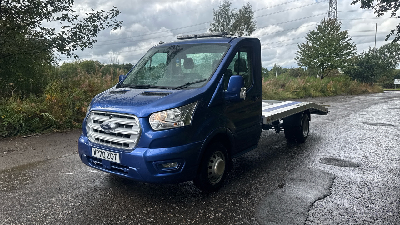 FORD TRANSIT 350 LEADER 2.0 ECOBLUE 130PS - Grua de remolque autos: foto 2 FORD TRANSIT 350 LEADER 2.0 ECOBLUE 130PS - Grua de remolque autos: foto 2