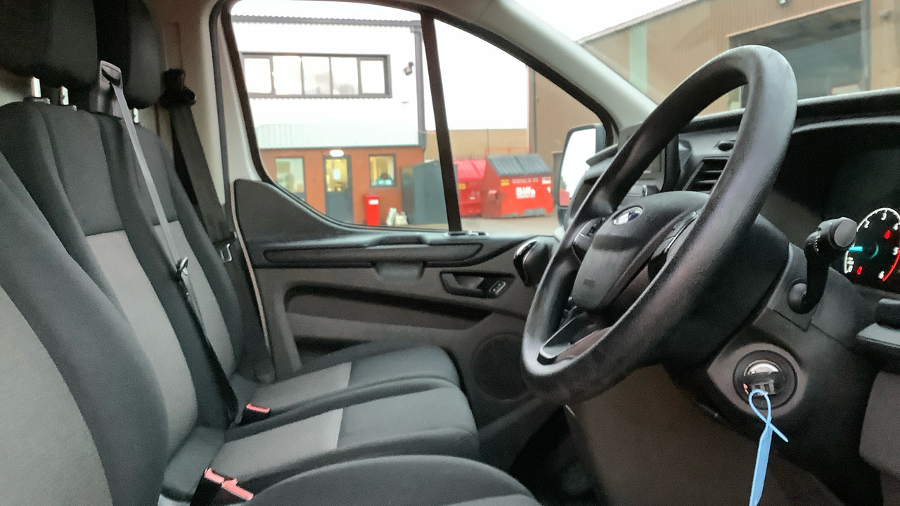 FORD TRANSIT CUSTOM 300 LEADER 2.0 105ps - Furgoneta pequeña: foto 5 FORD TRANSIT CUSTOM 300 LEADER 2.0 105ps - Furgoneta pequeña: foto 5