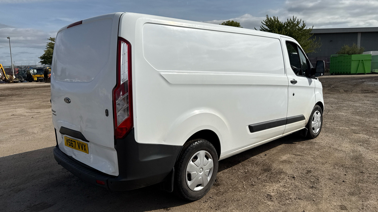 FORD TRANSIT CUSTOM 340 2.0 TDCi 130PS - Furgoneta pequeña: foto 4 FORD TRANSIT CUSTOM 340 2.0 TDCi 130PS - Furgoneta pequeña: foto 4
