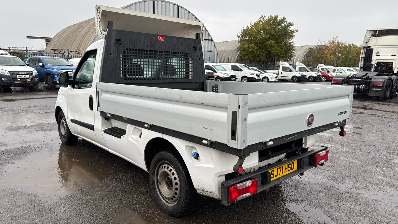 Fiat Doblo Work Up 1.6 MULTIJET 16V II - Furgoneta caja abierta: foto 3 Fiat Doblo Work Up 1.6 MULTIJET 16V II - Furgoneta caja abierta: foto 3