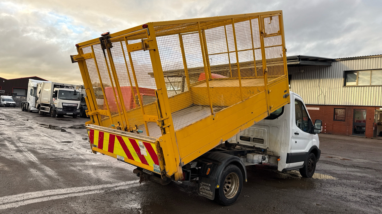 Ford Transit 350 2.0 TDCI 130PS - Furgoneta basculante: foto 4 Ford Transit 350 2.0 TDCI 130PS - Furgoneta basculante: foto 4