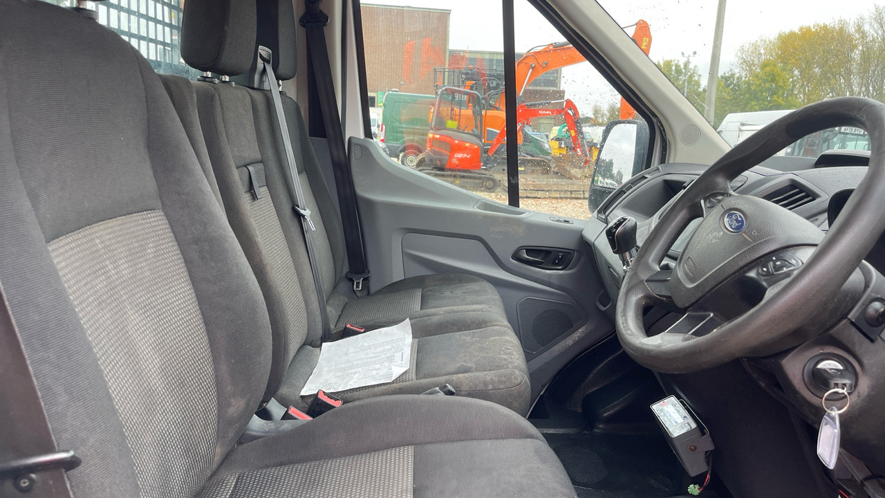 Ford Transit 350 2.0 TDCI 130PS - Furgoneta caja abierta: foto 5 Ford Transit 350 2.0 TDCI 130PS - Furgoneta caja abierta: foto 5