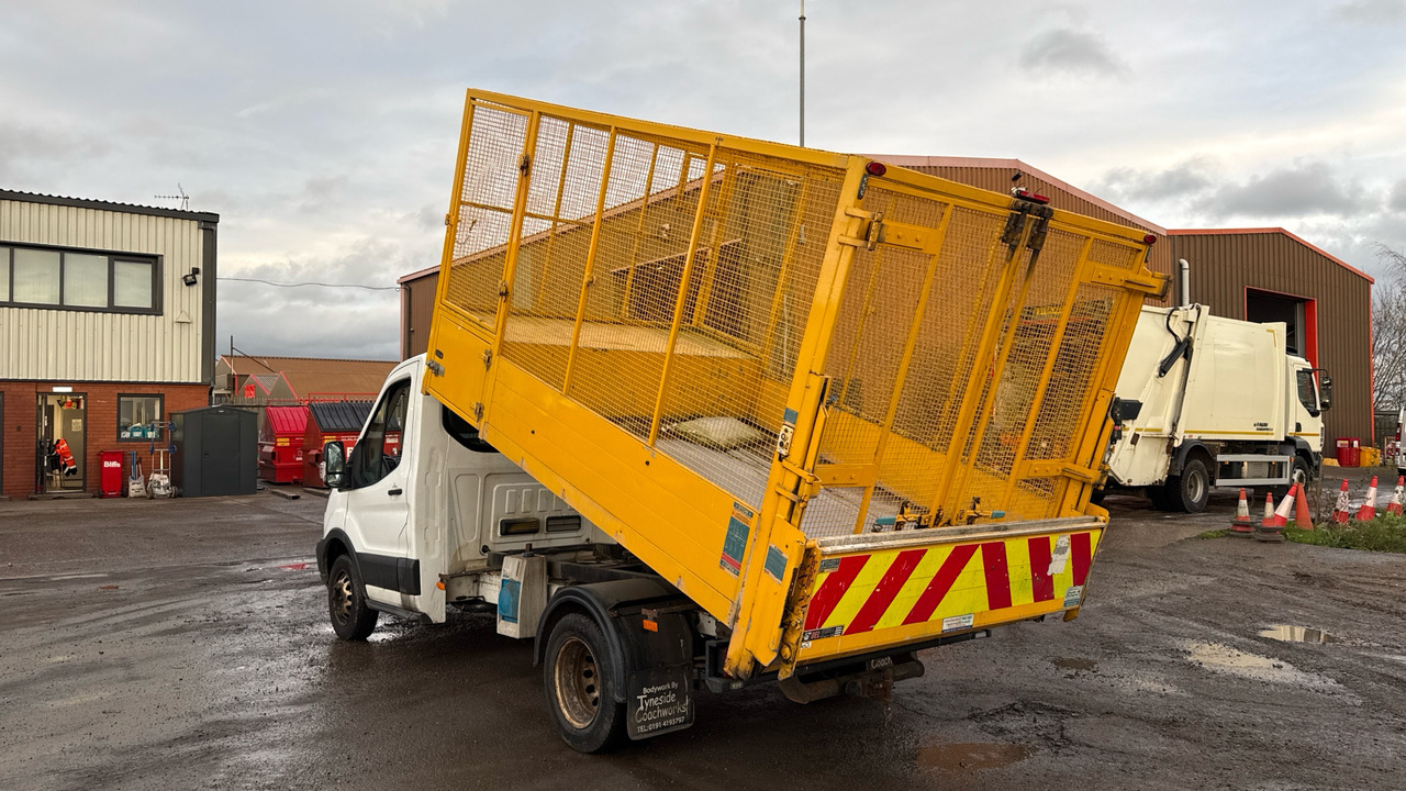 Ford Transit 350 2.0 TDCI 130PS - Furgoneta basculante: foto 3 Ford Transit 350 2.0 TDCI 130PS - Furgoneta basculante: foto 3