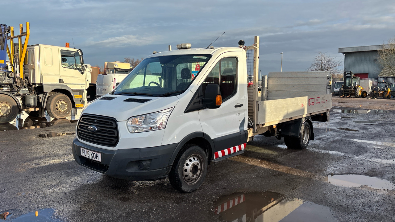 Ford Transit 350 2.2 TDCi 125ps - Furgoneta caja abierta: foto 2 Ford Transit 350 2.2 TDCi 125ps - Furgoneta caja abierta: foto 2