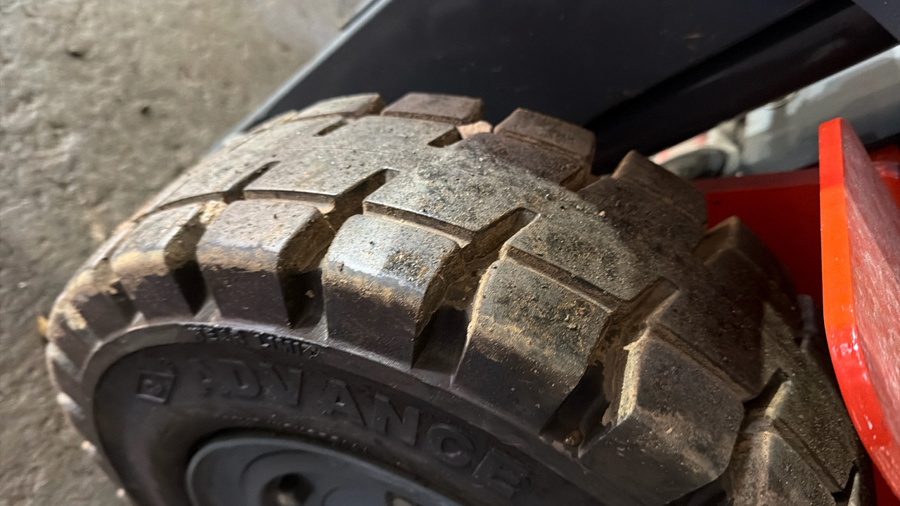 Carretilla elevadora eléctrica HELI FB315: foto 11 Carretilla elevadora eléctrica HELI FB315: foto 11