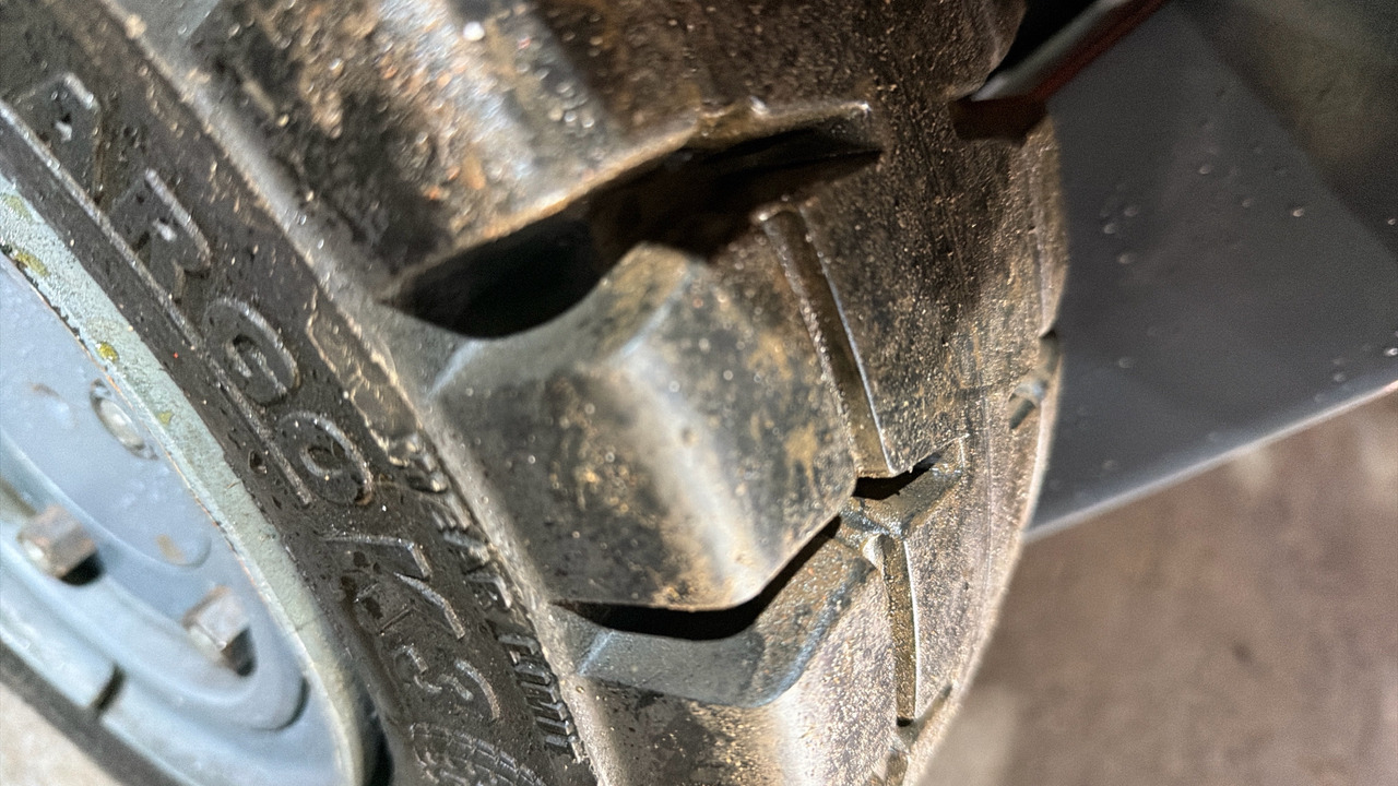 Carretilla elevadora eléctrica HELI FB315: foto 10 Carretilla elevadora eléctrica HELI FB315: foto 10