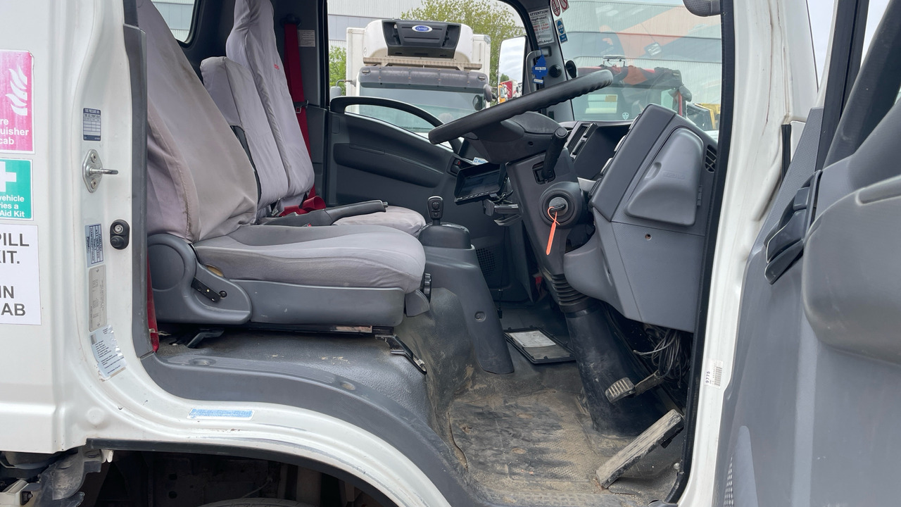 ISUZU N 75.150 - Camión caja abierta: foto 5 ISUZU N 75.150 - Camión caja abierta: foto 5
