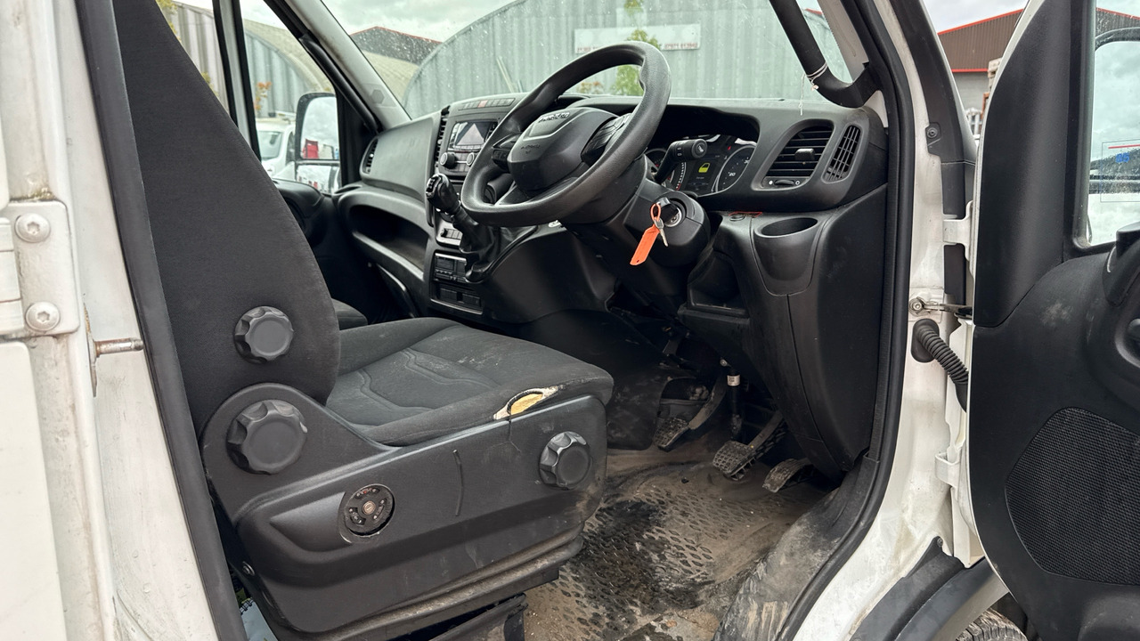 IVECO DAILY 65-180 - Camión volquete: foto 5 IVECO DAILY 65-180 - Camión volquete: foto 5