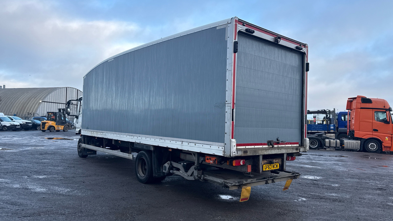 IVECO EUROCARGO 140E18 - Camión caja cerrada: foto 3 IVECO EUROCARGO 140E18 - Camión caja cerrada: foto 3