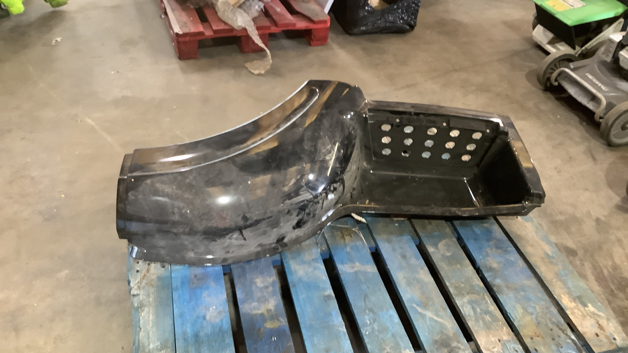 Equipo de construcción IVECO WHEEL ARCH & STEP: foto 1