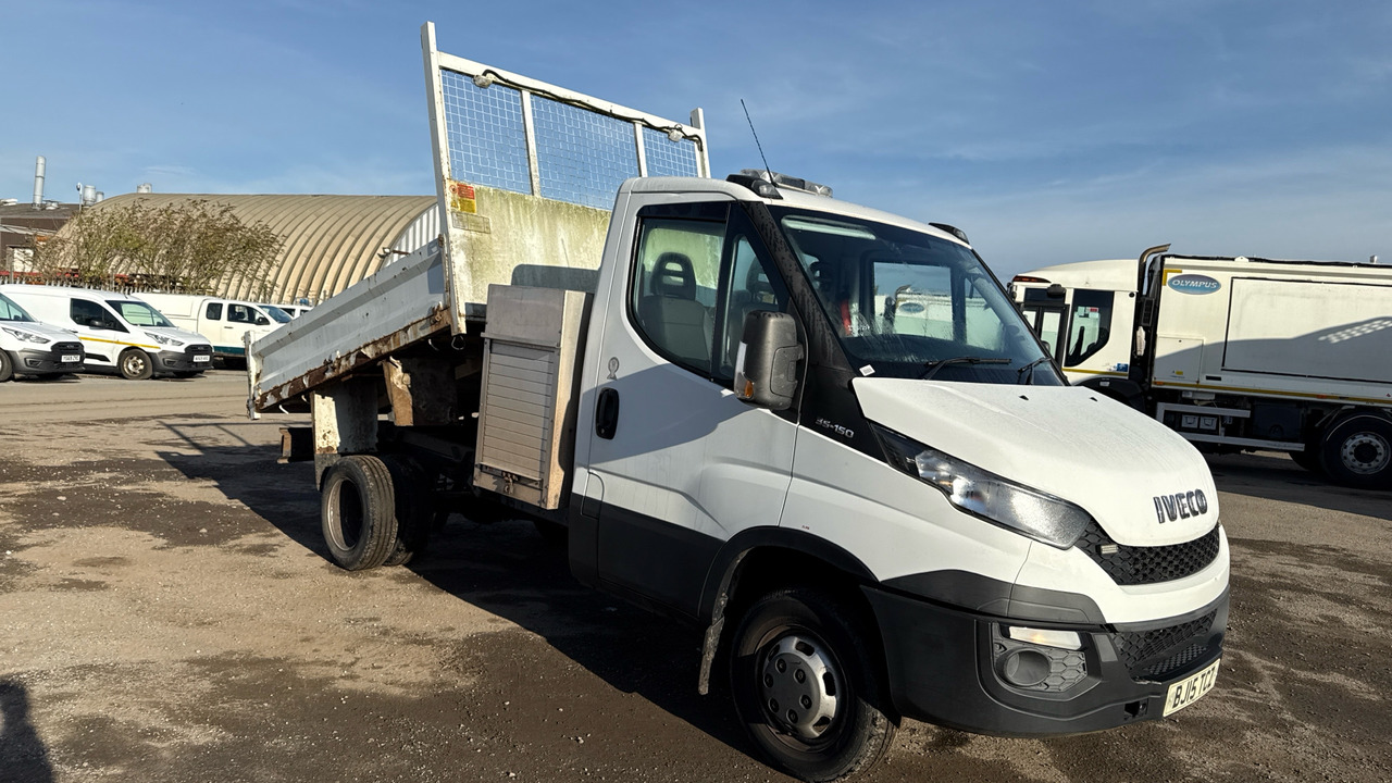 Iveco Daily 35-150 3450 WB - Furgoneta basculante: foto 1 Iveco Daily 35-150 3450 WB - Furgoneta basculante: foto 1