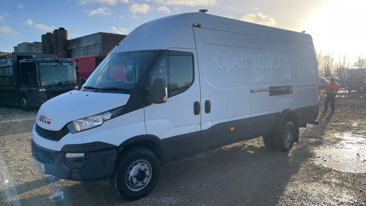 Iveco Daily 70-170 - Furgón: foto 2 Iveco Daily 70-170 - Furgón: foto 2