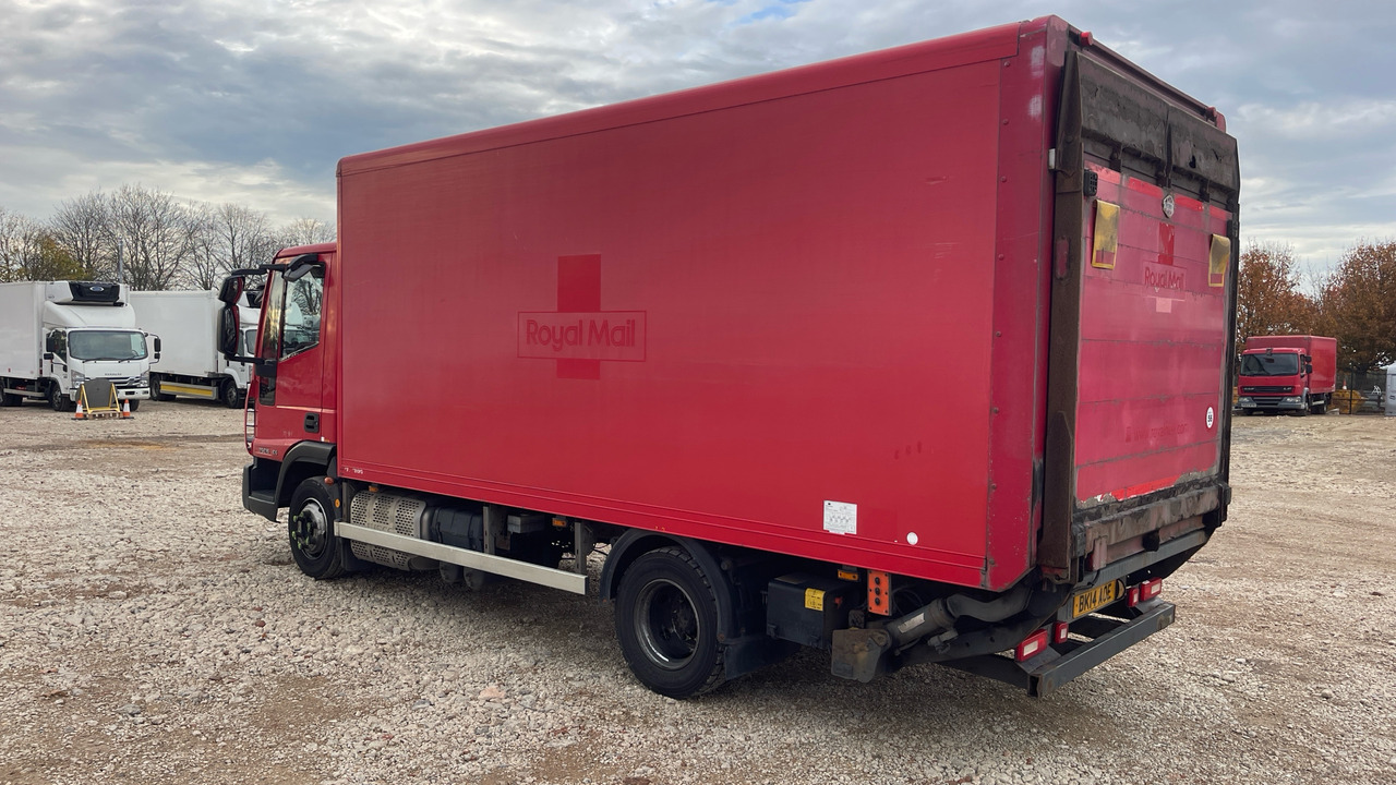 Iveco Eurocargo 75E16 - Camión caja cerrada: foto 3 Iveco Eurocargo 75E16 - Camión caja cerrada: foto 3