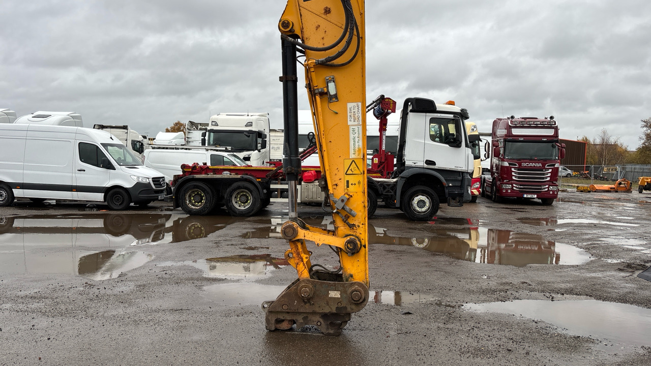 Excavadora de ruedas JCB JS200W: foto 10