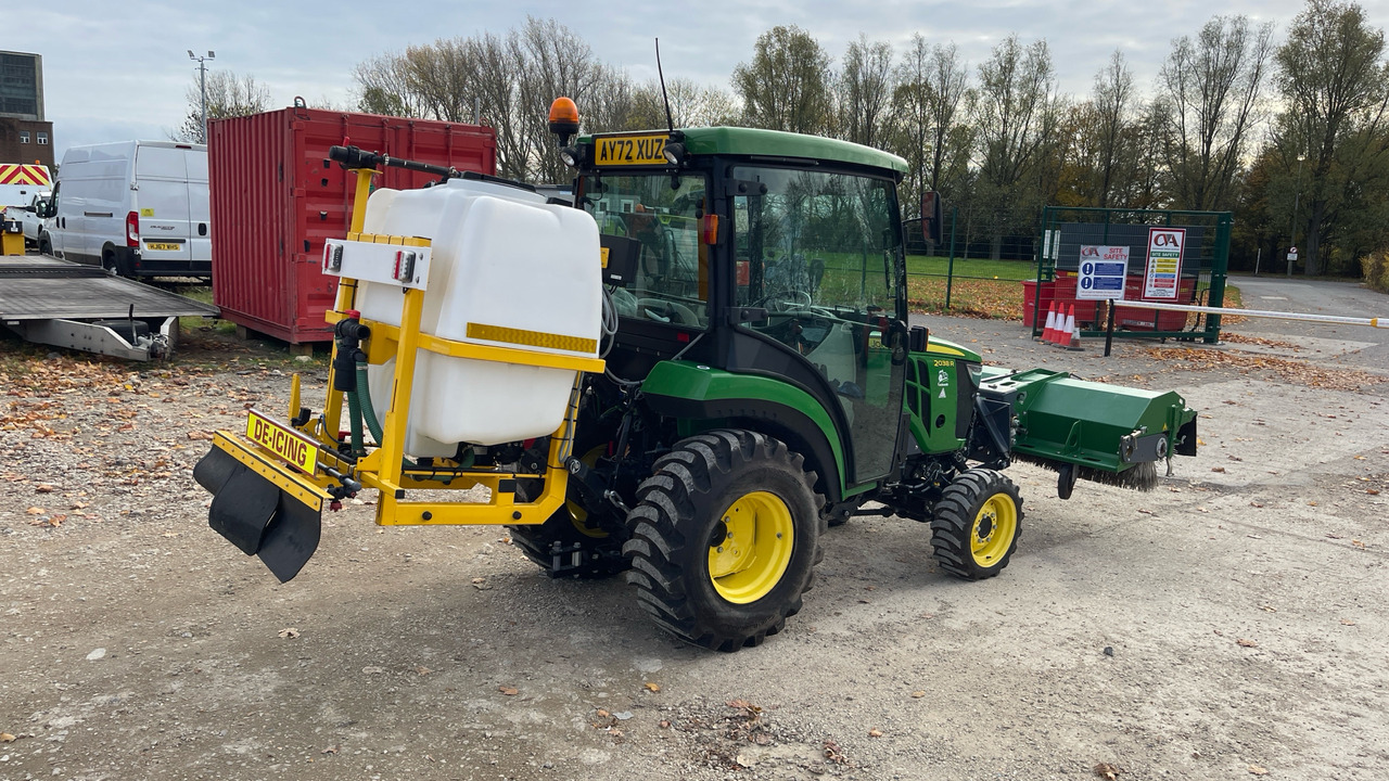 JOHN DEERE 2038R - Tractor: foto 4 JOHN DEERE 2038R - Tractor: foto 4