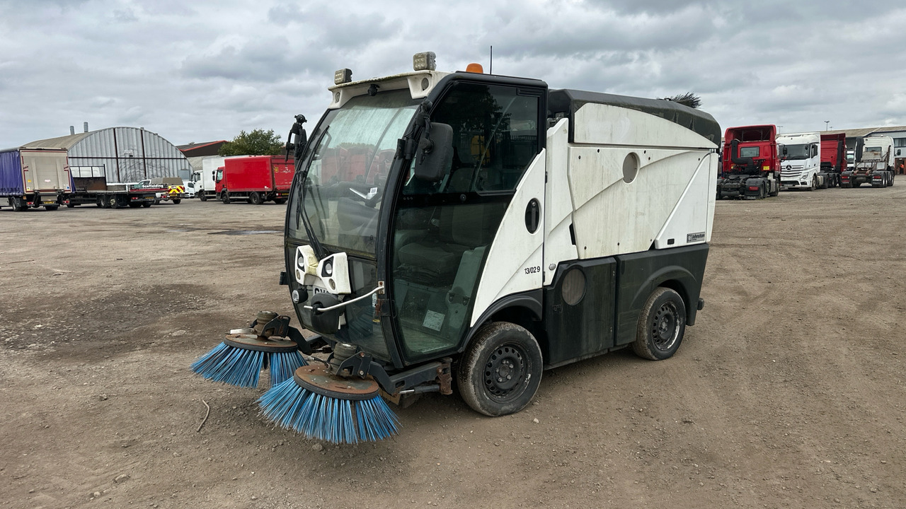 JOHNSTON C101 - Barredora vial: foto 3 JOHNSTON C101 - Barredora vial: foto 3