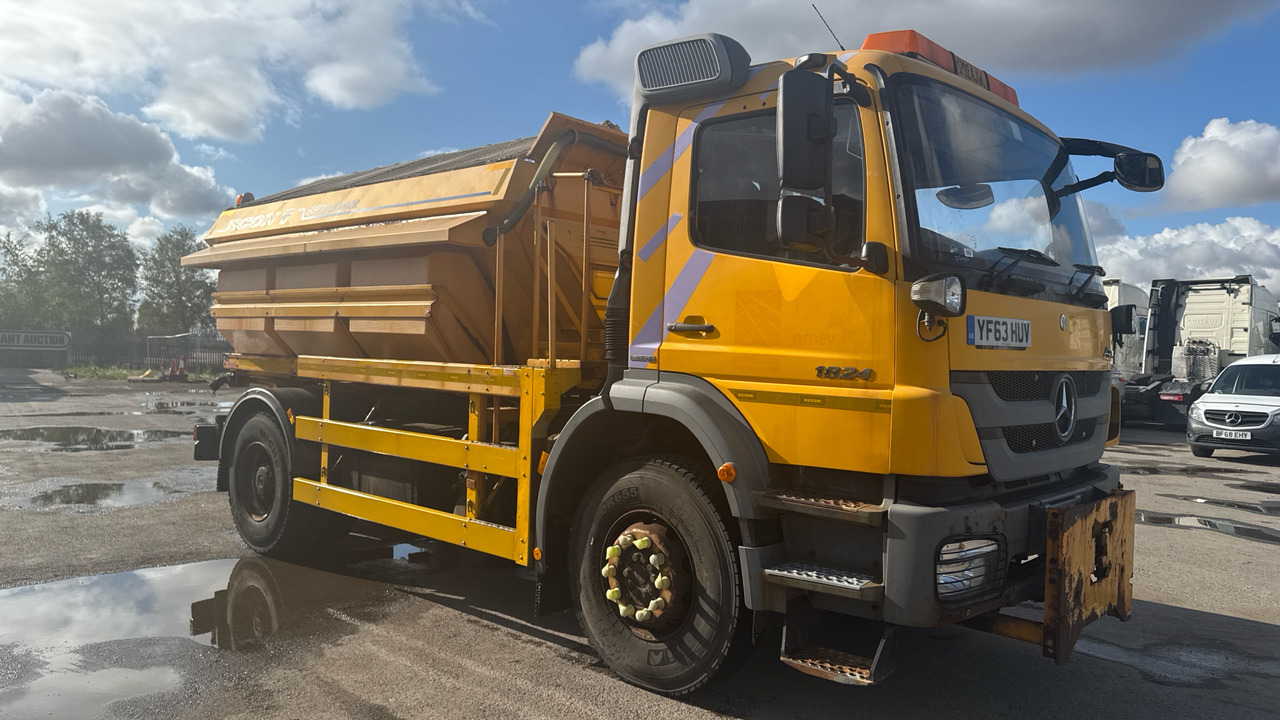 MERCEDES ATEGO 1824 - Máquina quitanieve: foto 1 MERCEDES ATEGO 1824 - Máquina quitanieve: foto 1