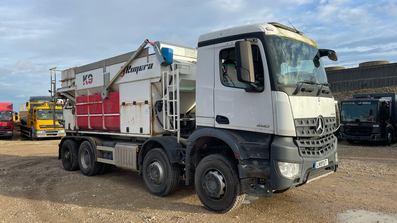 MERCEDES-BENZ AROCS 4140 - Construcción de carreteras: foto 1 MERCEDES-BENZ AROCS 4140 - Construcción de carreteras: foto 1