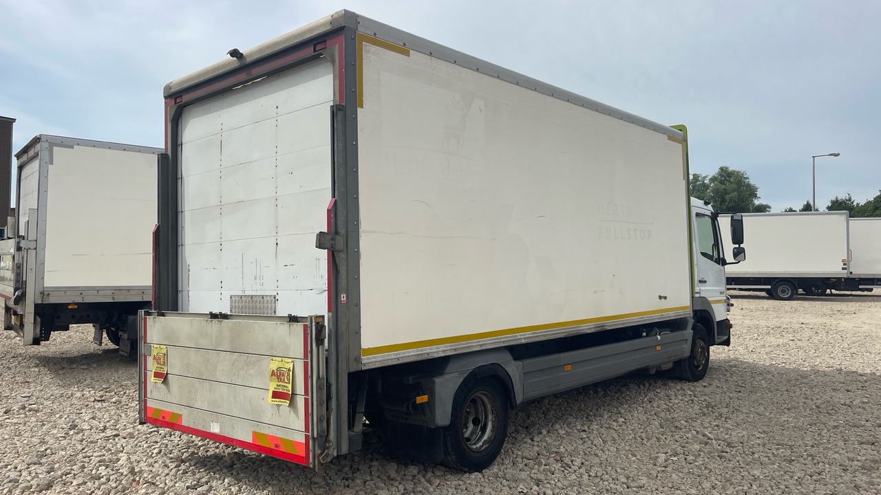 MERCEDES-BENZ ATEGO 1022 - Camión caja cerrada: foto 4 MERCEDES-BENZ ATEGO 1022 - Camión caja cerrada: foto 4