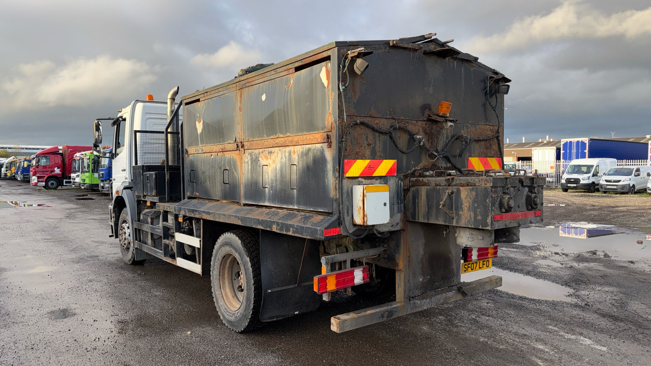 MERCEDES-BENZ AXOR 1824 - Construcción de carreteras: foto 3 MERCEDES-BENZ AXOR 1824 - Construcción de carreteras: foto 3