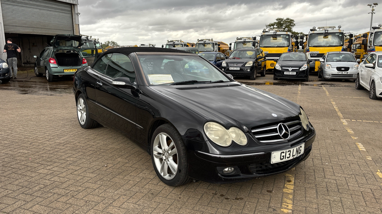 MERCEDES CLK 1.8 AVANTGARDE - Coche: foto 1 MERCEDES CLK 1.8 AVANTGARDE - Coche: foto 1