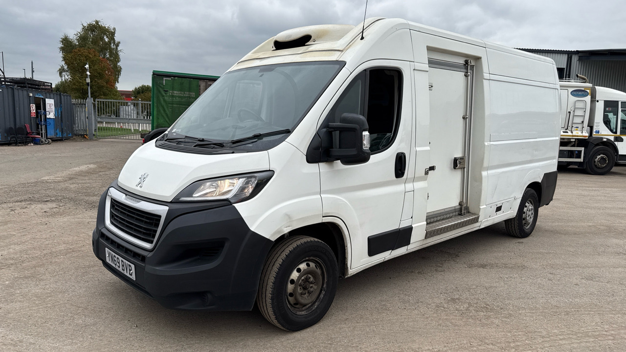 PEUGEOT BOXER 355 2.0 BlueHDi 130ps - Furgoneta frigorifica: foto 2 PEUGEOT BOXER 355 2.0 BlueHDi 130ps - Furgoneta frigorifica: foto 2