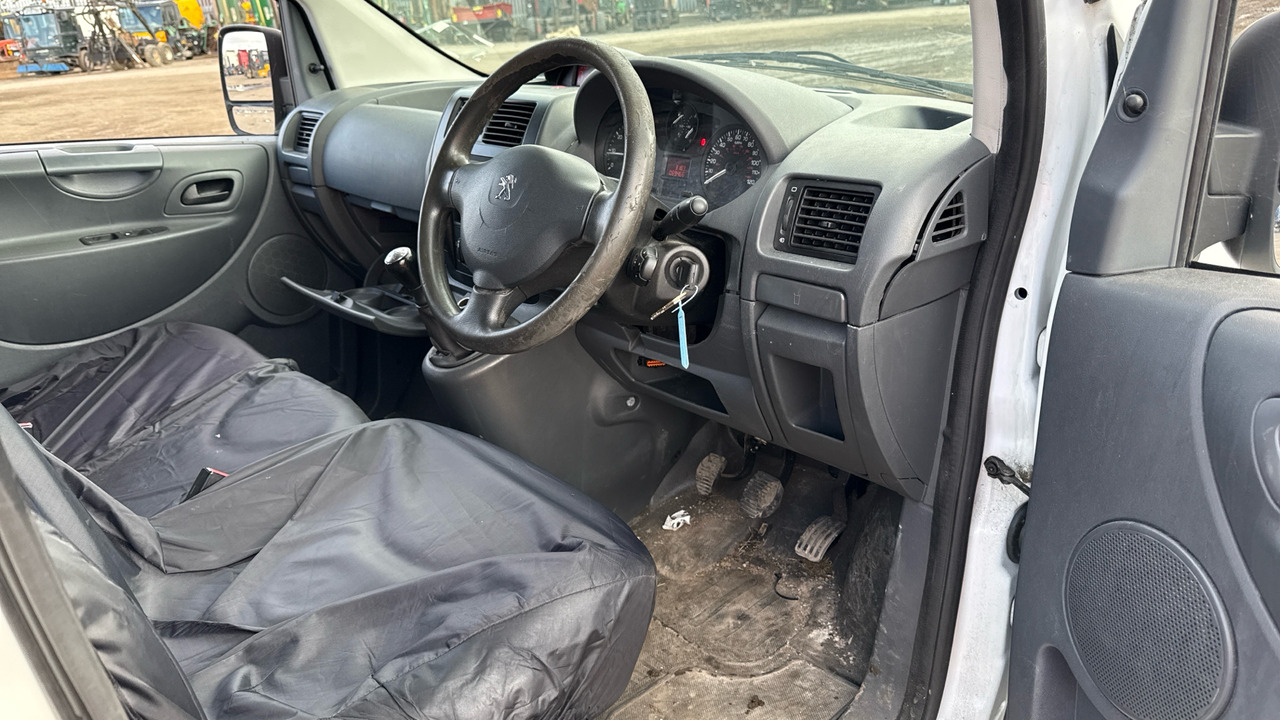 PEUGEOT EXPERT 1000 1.6 HDI 90 HPS - Furgoneta pequeña: foto 5 PEUGEOT EXPERT 1000 1.6 HDI 90 HPS - Furgoneta pequeña: foto 5